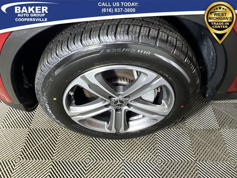 Used 2019 Mercedes-Benz GLC 300 4MATIC image 32