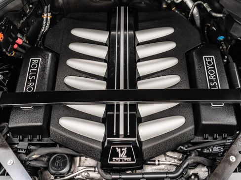 Used 2020 Rolls-Royce Cullinan AWD/4WD image 12
