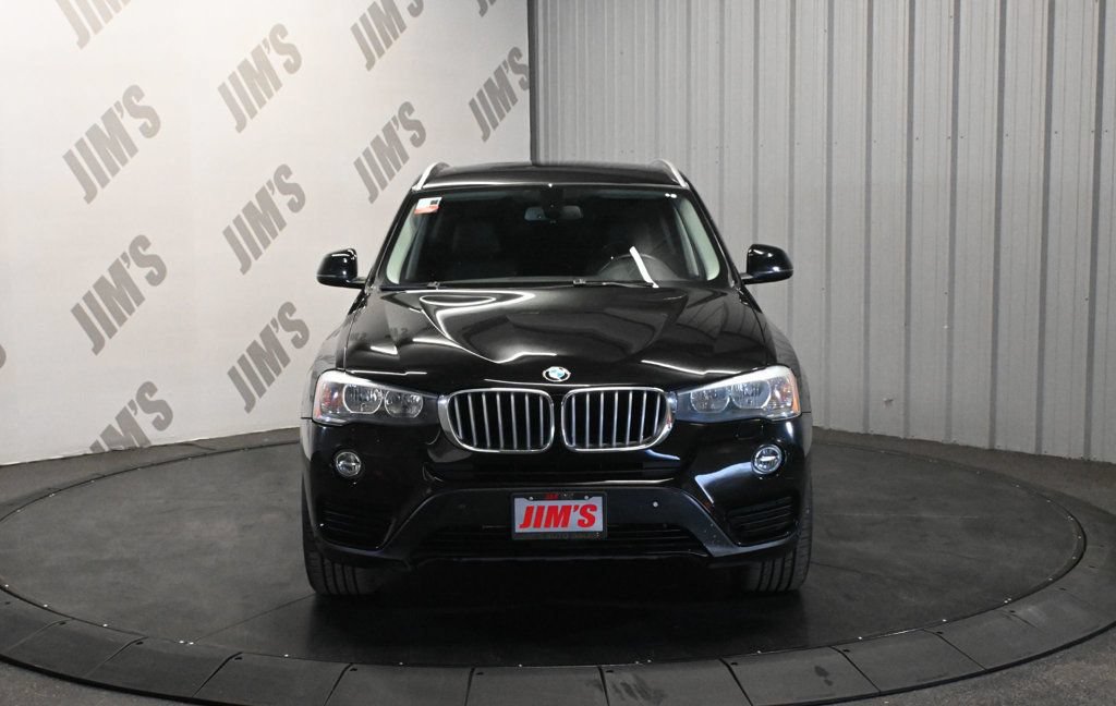 Used 2017 BMW X3 sDrive28i RWD image 2