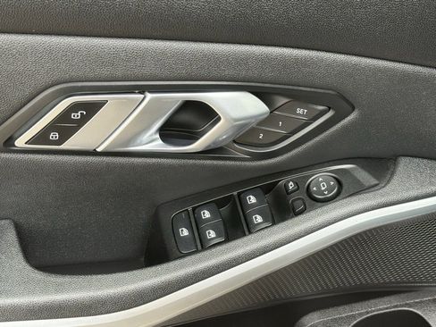 Used 2020 BMW 330i xDrive 330i xDrive w/ Convenience Package image 14