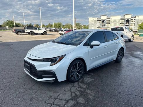 Used 2023 Toyota Corolla LE w/ Carpet Mat Package (TMS) FWD image 5