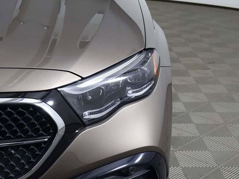 Used 2025 Mercedes-Benz E 450 4MATIC Sedan w/ Multicontour Seating Package image 17