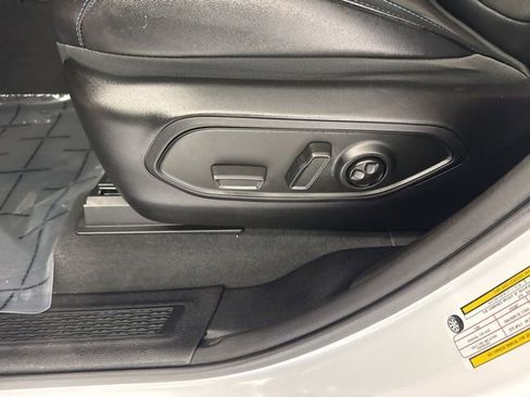 Used 2024 Jeep Grand Cherokee Trailhawk w/ Luxury Tech Group III image 18