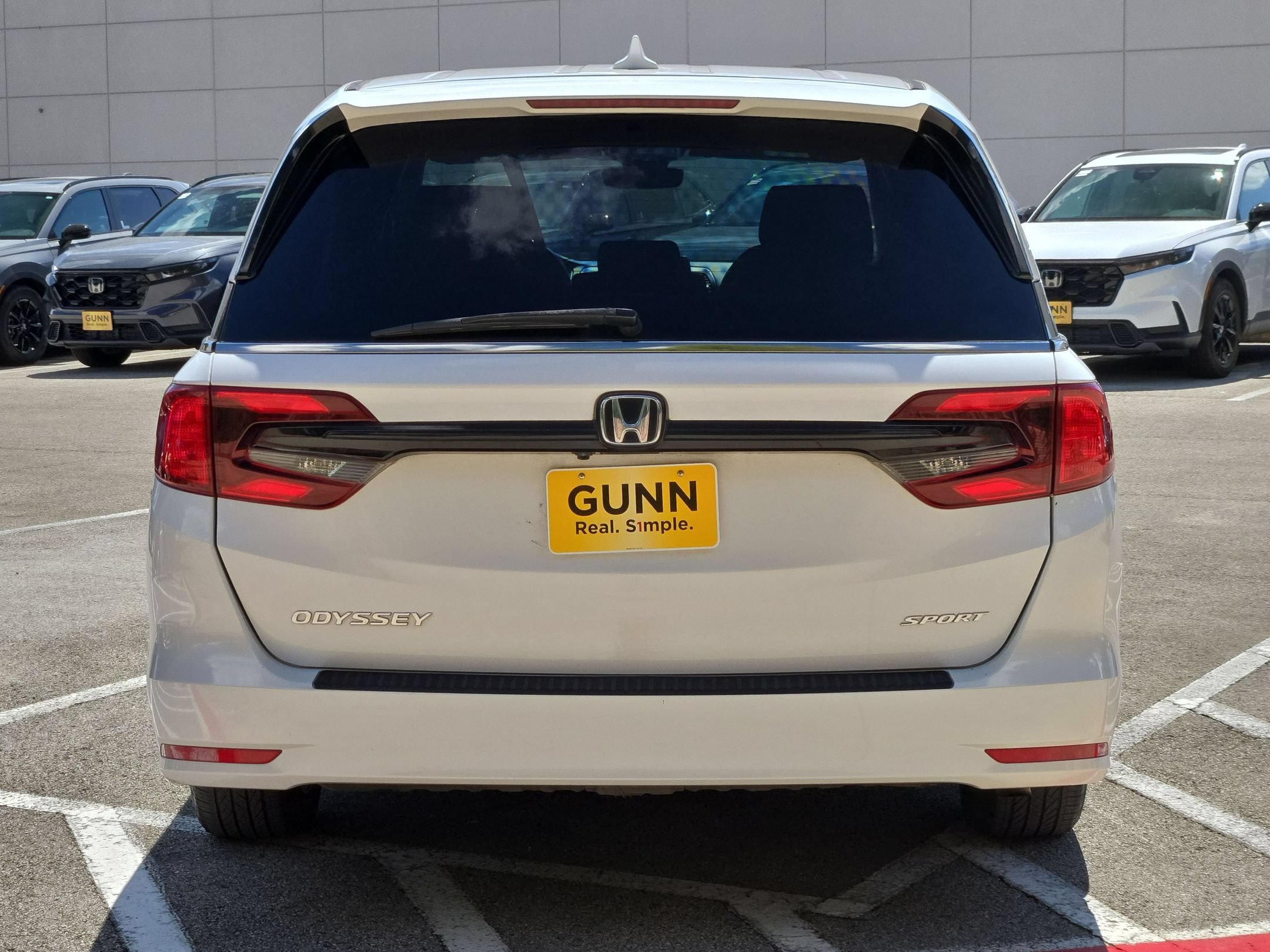 Used 2023 Honda Odyssey Sport image 4