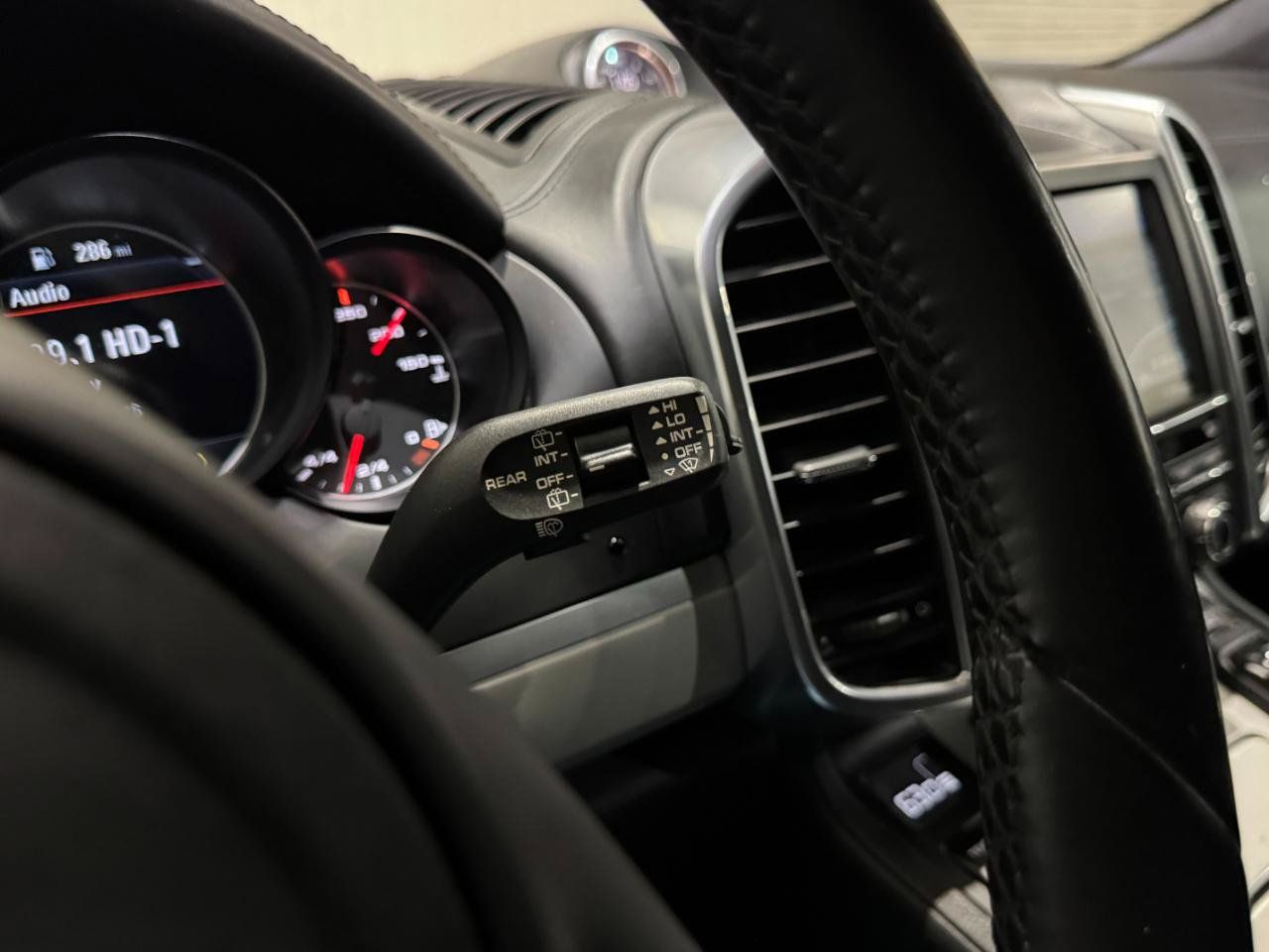 Used 2014 Porsche Cayenne GTS AWD/4WD image 24