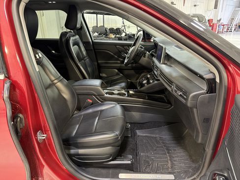 Used 2022 Lincoln Corsair AWD w/ Equipment Group 101A image 12