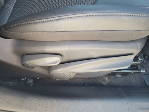 New 2026 Jeep Compass Latitude image 16