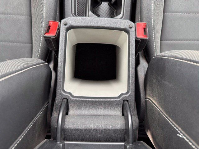 Used 2022 Volkswagen Taos SE FWD image 27