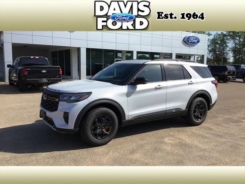 New 2026 Ford Explorer Tremor AWD/4WD image 1