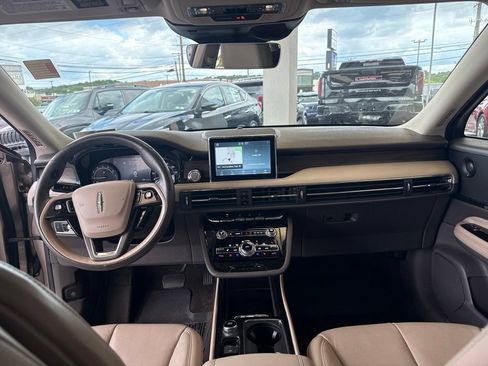 Certified 2020 Lincoln Corsair Reserve w/ Elements Package AWD/4WD image 13