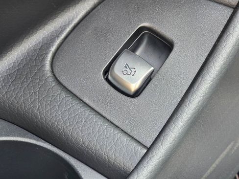 Used 2022 Mercedes-Benz E 53 AMG 4MATIC Sedan image 40