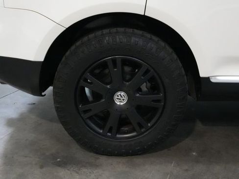 Used 2006 Volkswagen Touareg V10 TDI AWD/4WD image 19