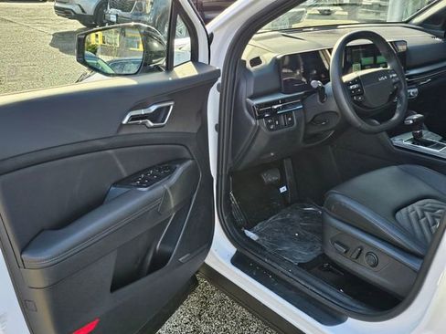New 2026 Kia Sportage X-Line w/ X-Line Premium Package image 17