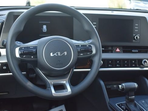 Certified 2023 Kia Sportage LX AWD/4WD image 18