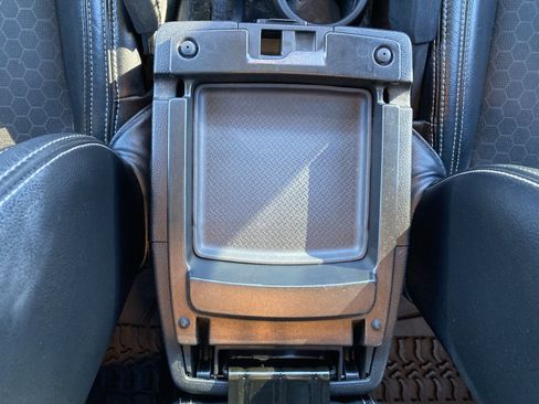 Used 2016 Jeep Wrangler Unlimited Sport image 27