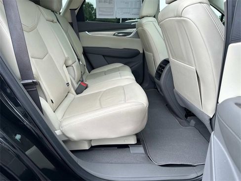 Certified 2022 Cadillac XT5 Premium Luxury image 54