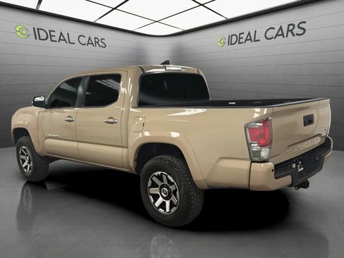 Used 2017 Toyota Tacoma Limited w/ Tow Package RWD image 7