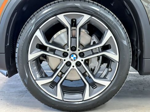 Used 2024 BMW X5 sDrive40i w/ Executive Package RWD image 27