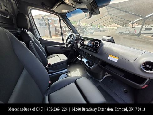 New 2026 Mercedes-Benz Sprinter 2500 image 11