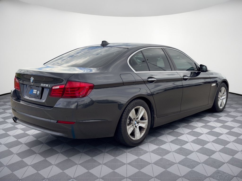 Used 2012 BMW 528i Sedan RWD image 9