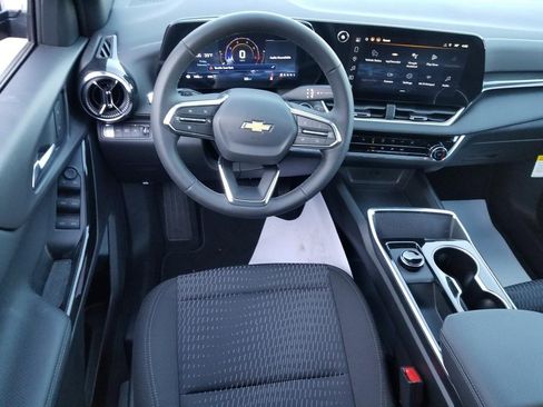 New 2026 Chevrolet Equinox LT image 18