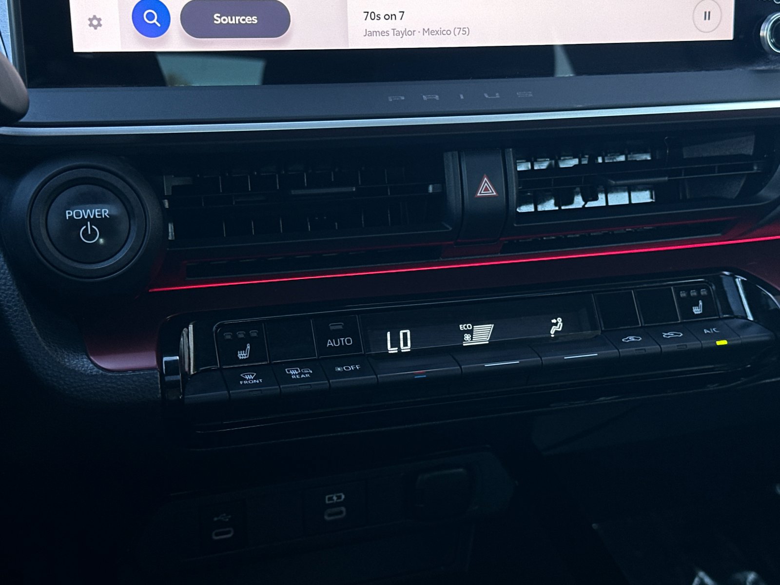 Used 2024 Toyota Prius Prime FWD image 19