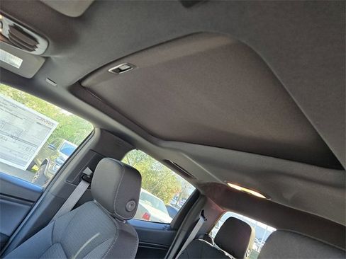 New 2026 GMC Canyon Elevation w/ Convenience Package image 16