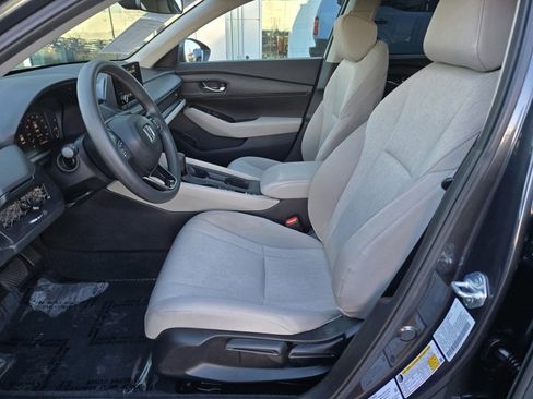 Used 2025 Honda Accord LX image 16