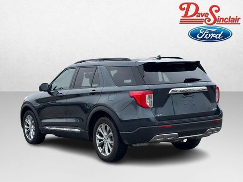 Used 2023 Ford Explorer XLT w/ Equipment Group 202A image 9