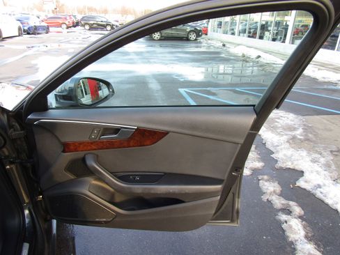 Used 2018 Audi A4 2.0T Premium Plus image 10