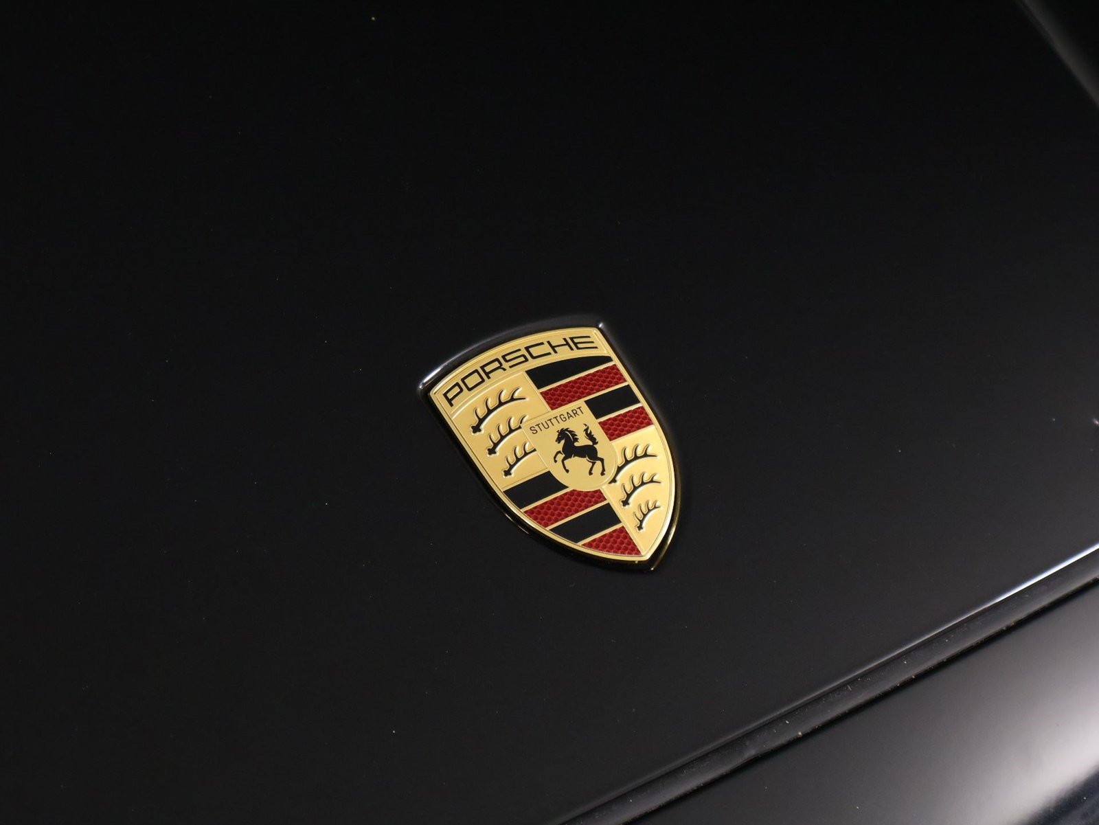 Certified 2025 Porsche Cayenne GTS AWD/4WD image 29