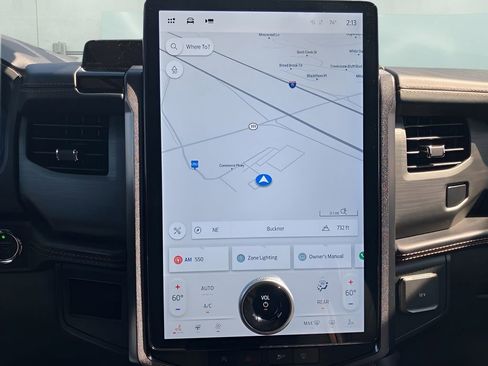 Used 2023 Ford Expedition Platinum image 23