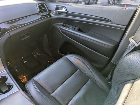 Used 2019 Jeep Grand Cherokee Trailhawk w/ Trailhawk Luxury Group image 14