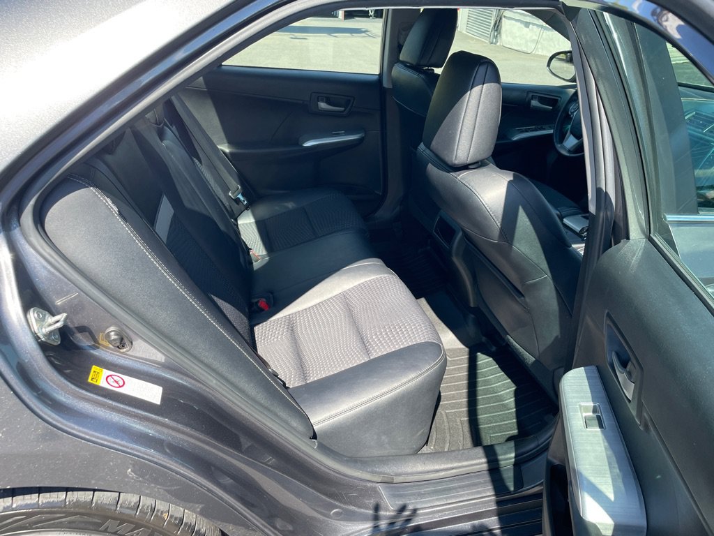 Used 2013 Toyota Camry SE FWD image 18