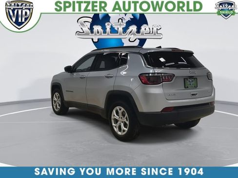 Used 2024 Jeep Compass Latitude AWD/4WD image 8