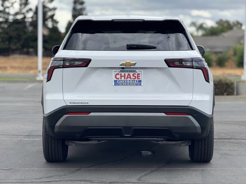 New 2026 Chevrolet Equinox LT image 5