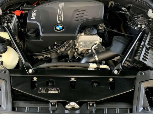 Used 2014 BMW 528i xDrive Sedan AWD/4WD image 30