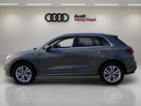 Used 2022 Audi Q3 2.0T Premium Plus image 2