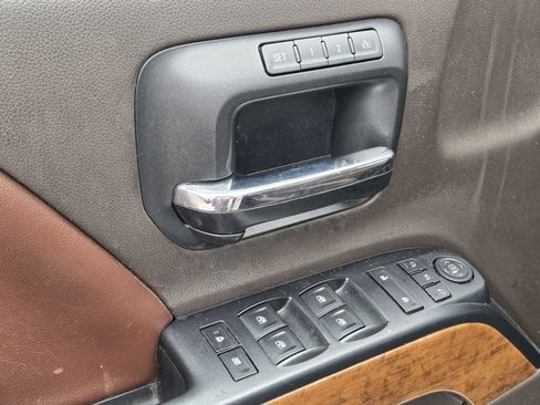 Used 2016 Chevrolet Silverado 1500 High Country w/ High Country Premium Package image 13
