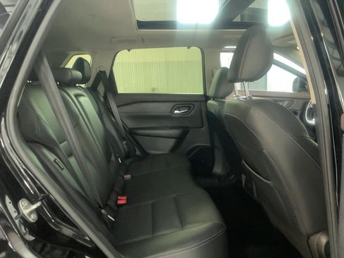 Used 2023 Nissan Rogue SV w/ SV Premium B Package AWD/4WD image 18