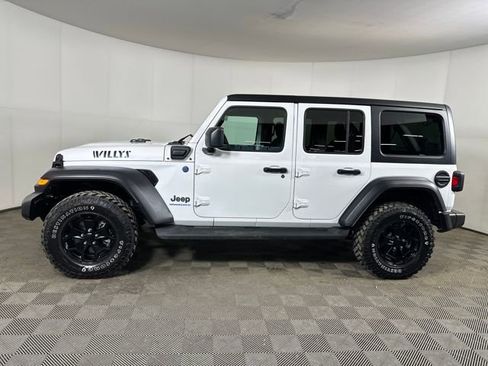 Used 2023 Jeep Wrangler Unlimited w/ Cold Weather Group image 6