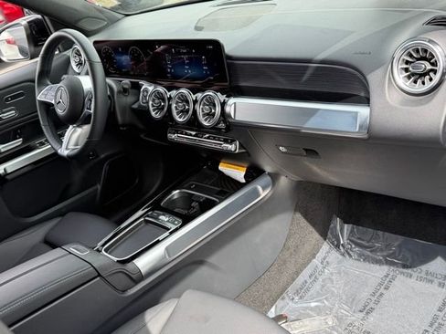 Certified 2026 Mercedes-Benz GLB 250 image 27