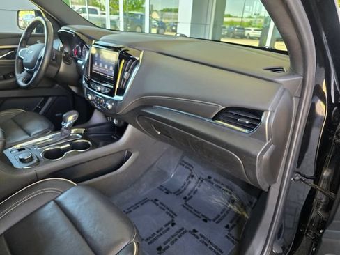 Used 2023 Chevrolet Traverse Premier w/ Redline Edition AWD/4WD image 10