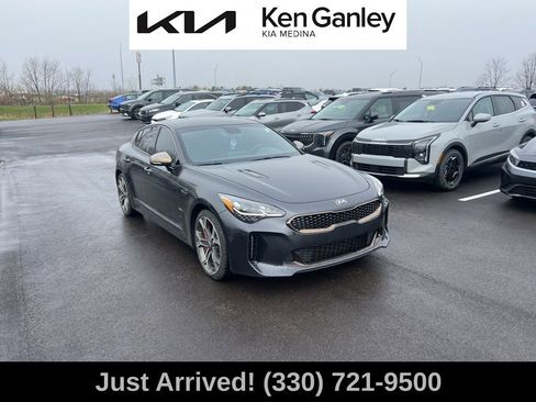 Used 2020 Kia Stinger GT image 3