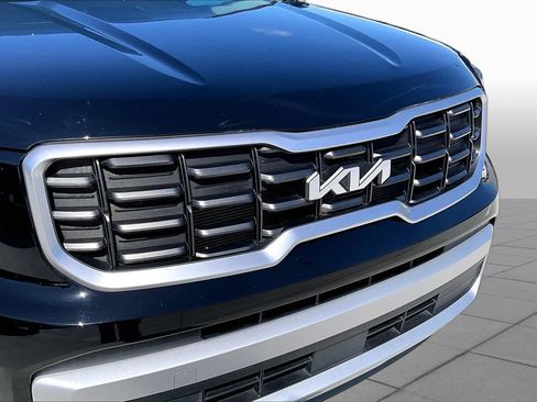 Used 2025 Kia Telluride S FWD image 28