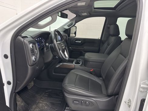 Used 2023 GMC Sierra 2500 SLT w/ SLT Premium Package image 29