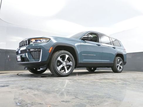 New 2026 Jeep Grand Cherokee L Limited AWD/4WD image 43