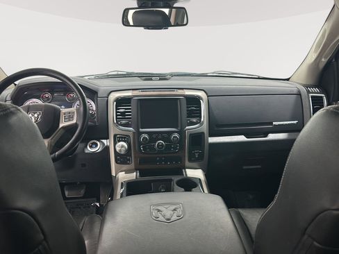 Used 2014 RAM 1500 Laramie w/ Convenience Group AWD/4WD image 18
