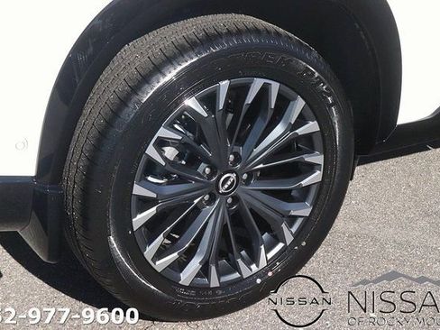 New 2026 Nissan Rogue Platinum w/ Platinum Premium Package AWD/4WD image 8