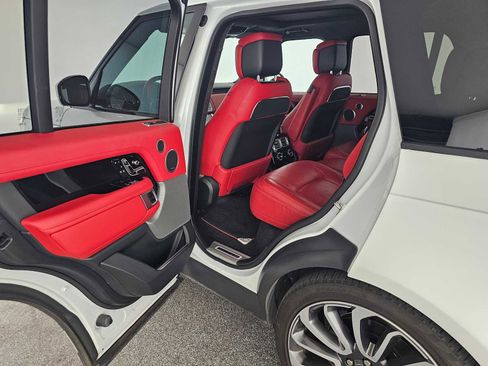Used 2020 Land Rover Range Rover Autobiography image 15